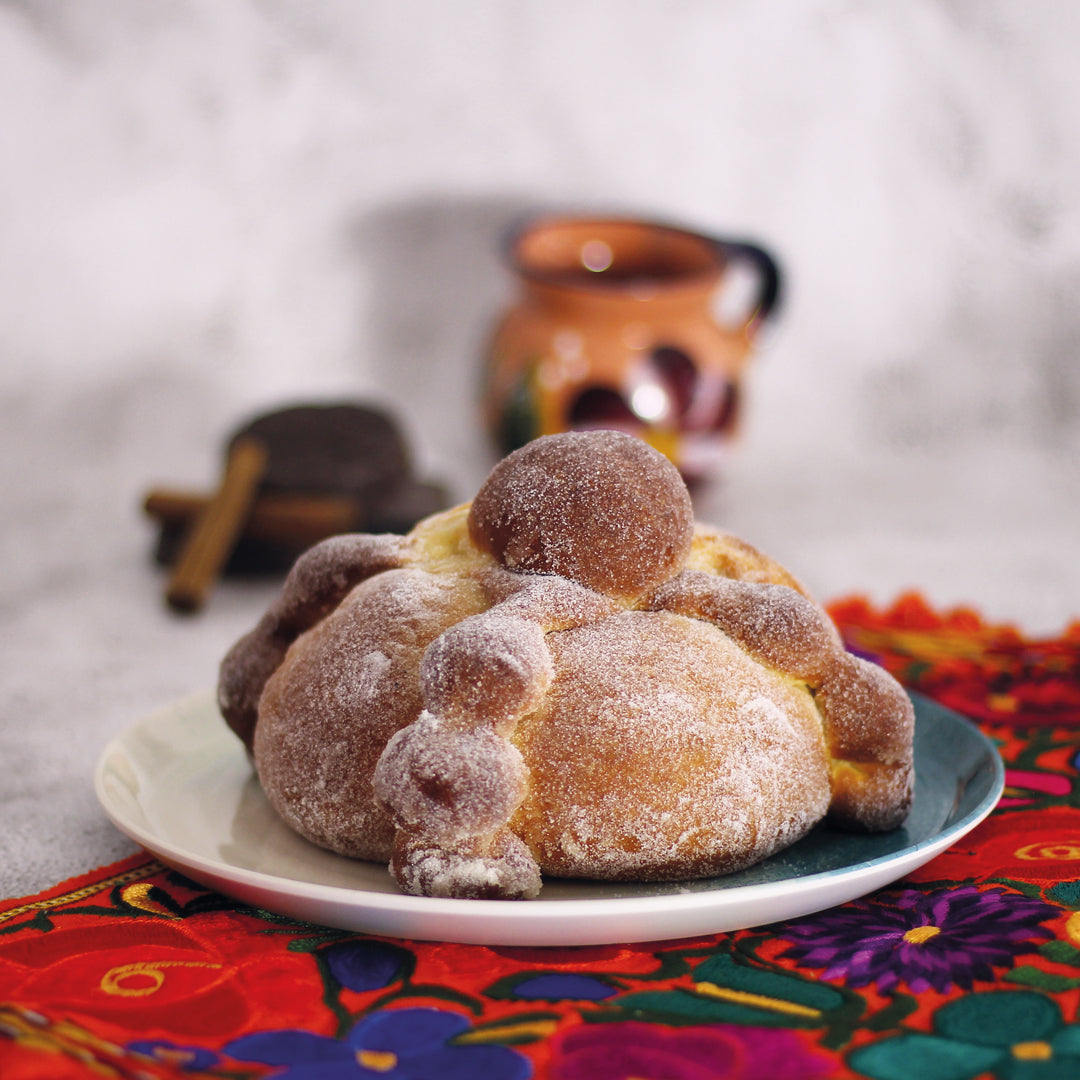 Large Pan de Muerto - To share up to 5 people